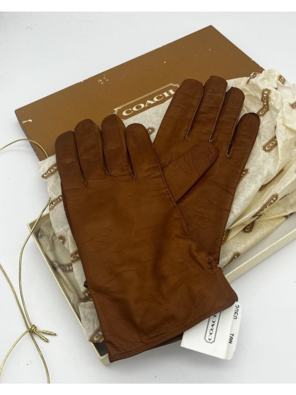 Coach Leather Gloves Tan Silk Lined Women's 8 NEW w/ Box NWT #2050